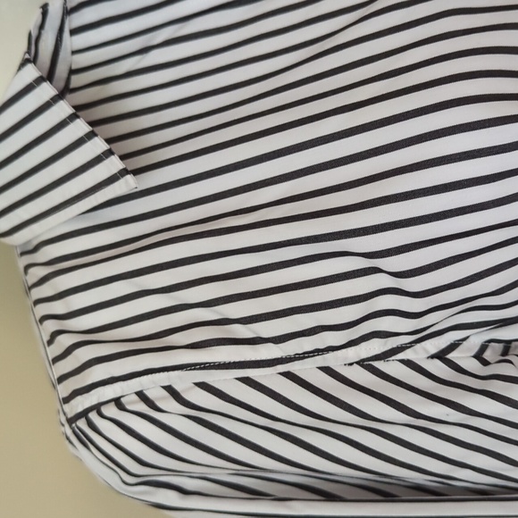 Chaps Classics No Iron Stripe Button Down Blouse L Black White - Picture 4 of 14